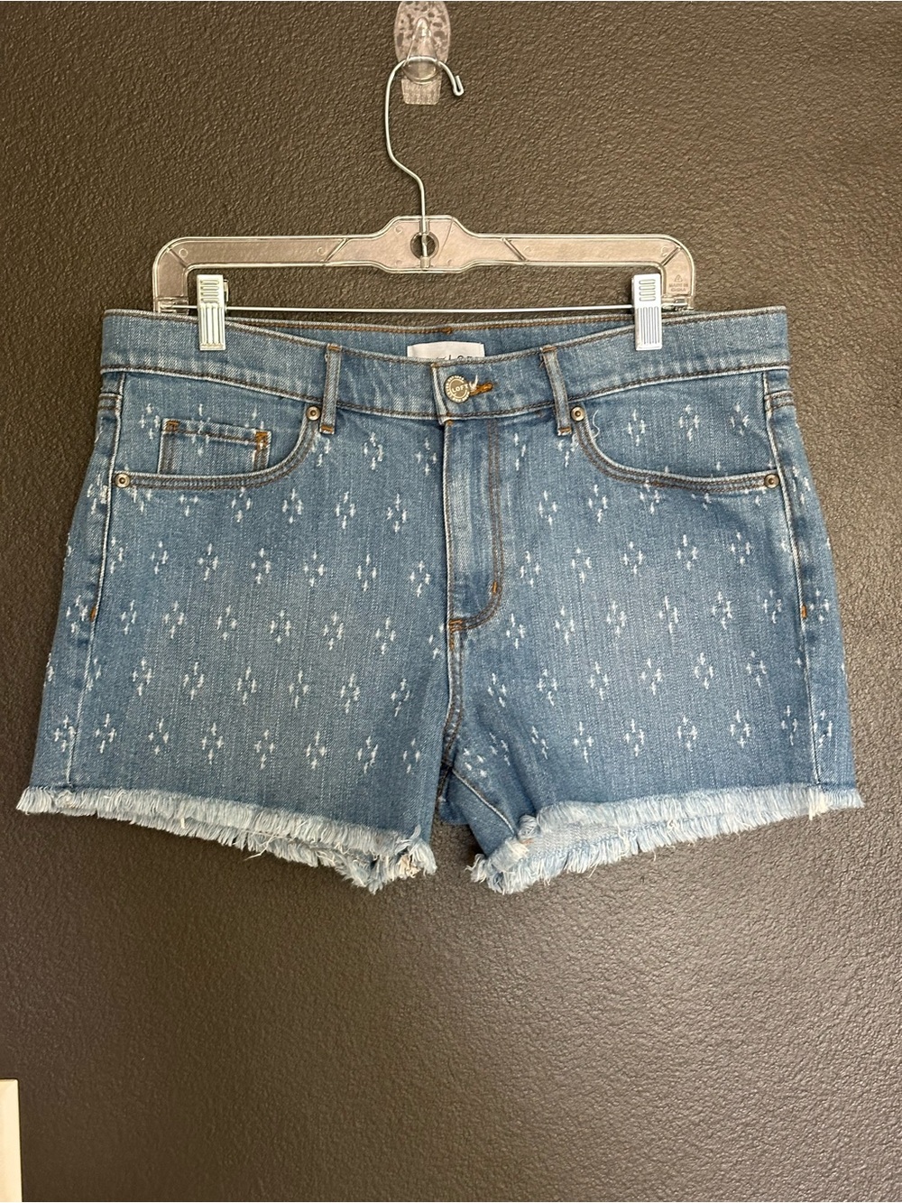 LOFT Modern Skinny Denim Shorts White Diamond Print Frayed Hem Size 30/10